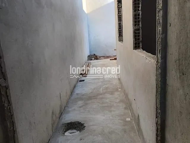 Casa com 150m² 3 quartos e 2 banheiros, à venda, no bairro Leonor em Londrina