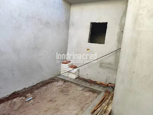 Casa com 150m² 3 quartos e 2 banheiros, à venda, no bairro Leonor em Londrina