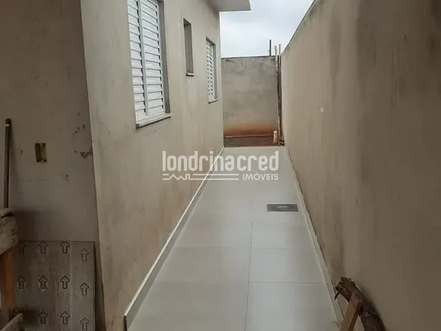 Casa 3 quartos e 2 banheiros, à venda, no bairro Jardim Imagawa em Londrina