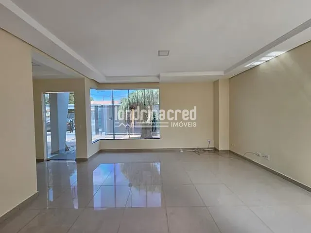 Casa com 250m² 3 quartos e 3 banheiros, à venda, no bairro Jardim Guararapes em Londrina