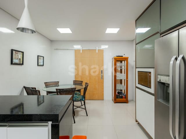 Casa com 440m² 4 quartos e 3 banheiros, à venda, no bairro Alphaville em Santana de Parnaíba