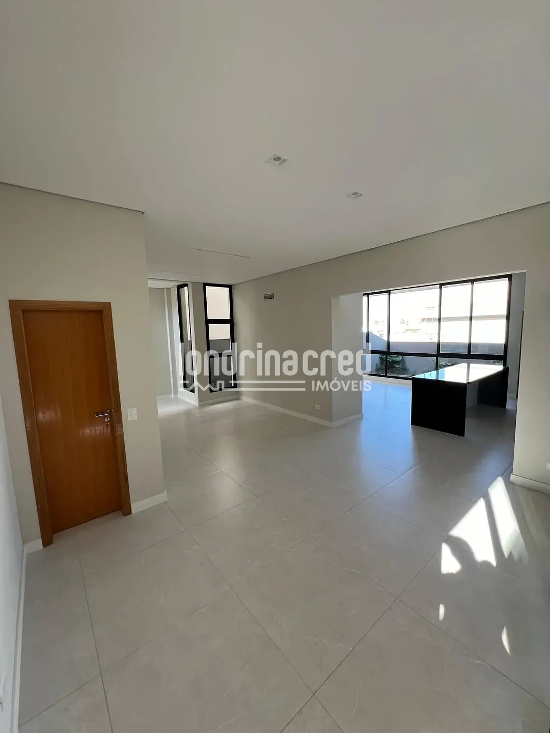 Casa, 4 quartos, 235 m² - Foto 3