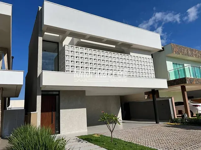 Casa com 255m² 4 quartos e 5 banheiros, à venda, no bairro CONDOMÍNIO ARANGUÁ em Londrina