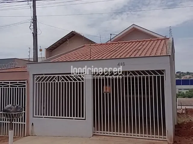 Casa 2 quartos e 2 banheiros, à venda, no bairro Conjunto Residencial Itamaraty em Londrina