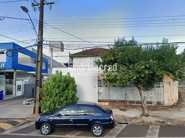 Casa com 255m², à venda, no bairro Jardim América em Londrina