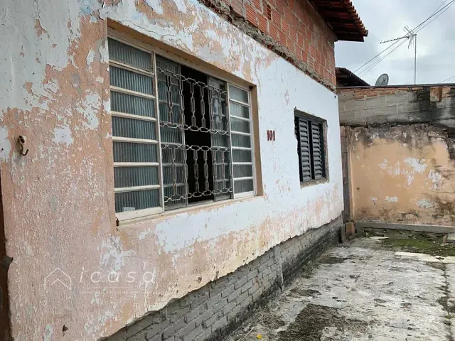 Casa com 150m² 3 quartos e 1 banheiro, à venda, no bairro Parque Residencial Alvorada em Caçapava