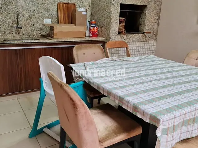 Casa com 250m² 4 quartos e 3 banheiros, à venda, no bairro Jardim Belo Horizonte em Londrina