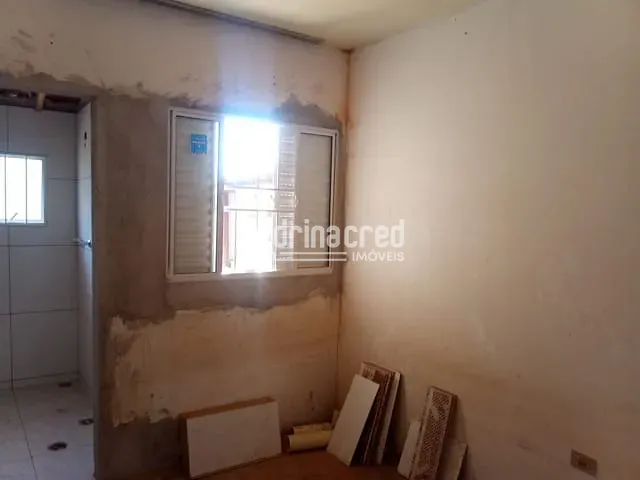 Casa com 300m² 3 quartos e 3 banheiros, à venda, no bairro Bandeirantes em Londrina