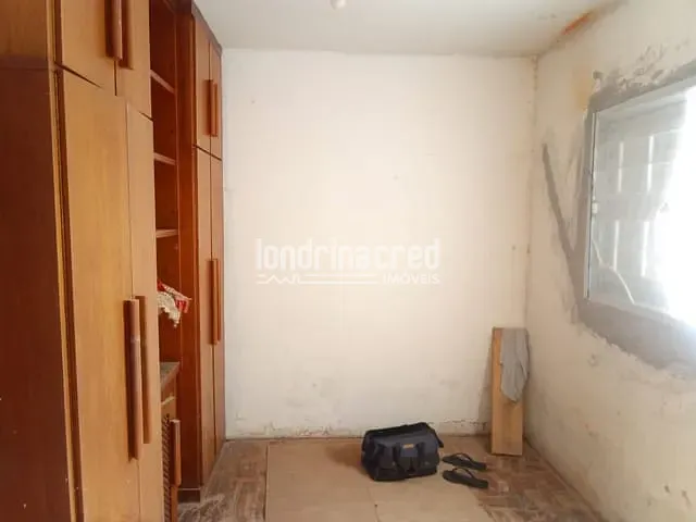 Casa com 300m² 3 quartos e 3 banheiros, à venda, no bairro Bandeirantes em Londrina