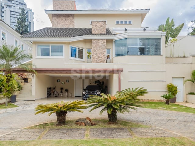 Casa com 560m² 4 quartos e 6 banheiros, à venda, no bairro Alphaville Residencial Um em Barueri
