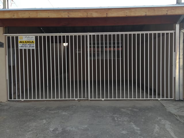Casa com 125m² 2 quartos e 1 banheiro, à venda, no bairro Mantiqueira em Pindamonhangaba
