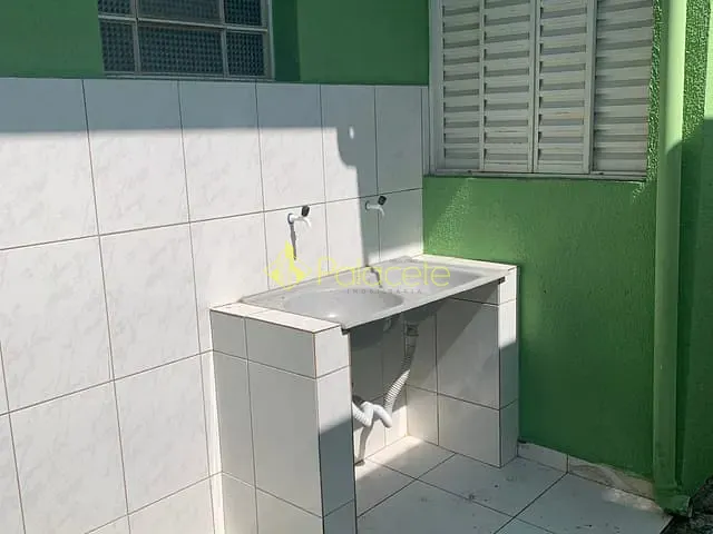 Casa com 125m² 2 quartos e 2 banheiros, à venda, no bairro Residencial e Comercial Cidade Jardim em Pindamonhangaba