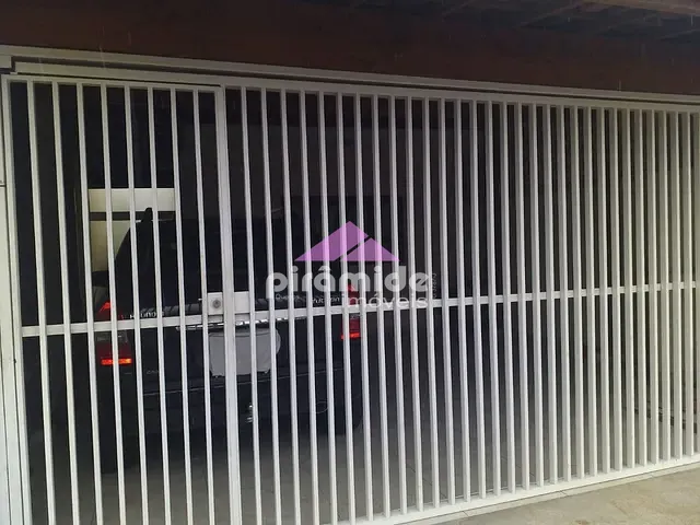 Casa com 150m² 3 quartos e 2 banheiros, à venda, no bairro Jardim Anhembi em São José dos Campos