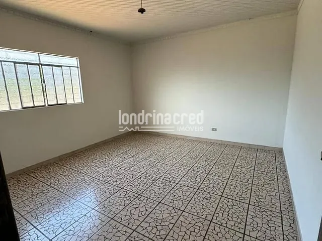 Casa com 377m² 2 quartos e 2 banheiros, à venda, no bairro Jardim Adriana I em Londrina