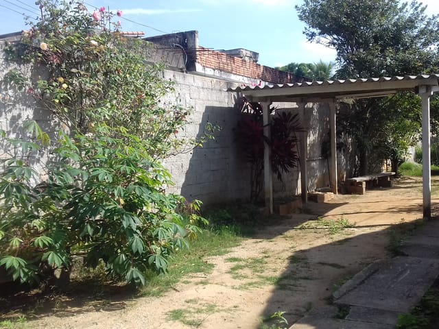 Casa à venda, no bairro Centro em Potim
