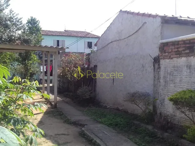 Casa à venda, no bairro Centro em Potim
