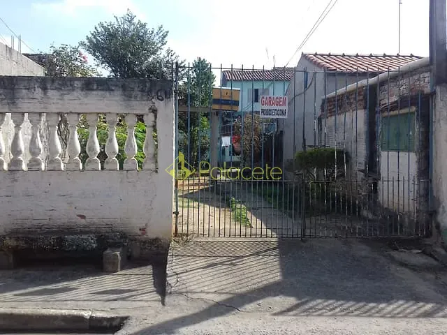 Casa à venda, no bairro Centro em Potim