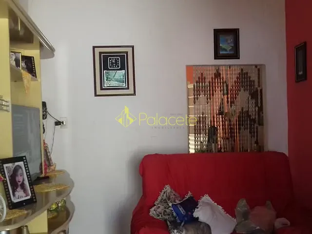 Casa à venda, no bairro Centro em Potim