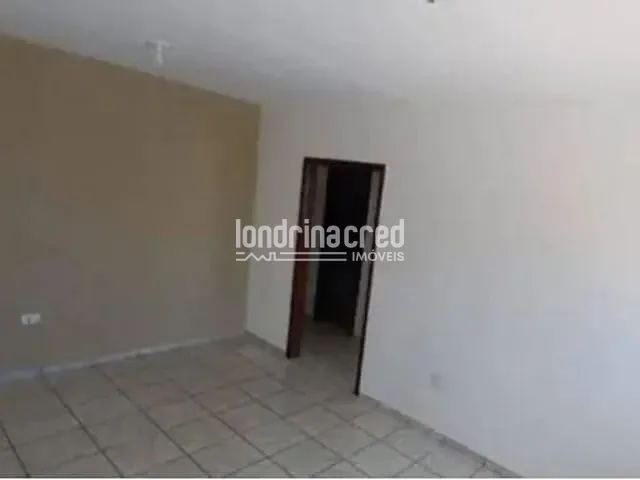 Casa 3 quartos e 3 banheiros, à venda, no bairro Residencial Vila Romana em Londrina