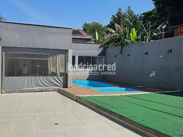 Casa com 350m², à venda, no bairro Semprebom em Ibiporã