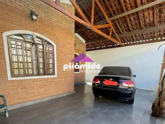 Casa com 222m² 3 quartos e 2 banheiros, à venda, no bairro Monte Castelo em São José dos Campos