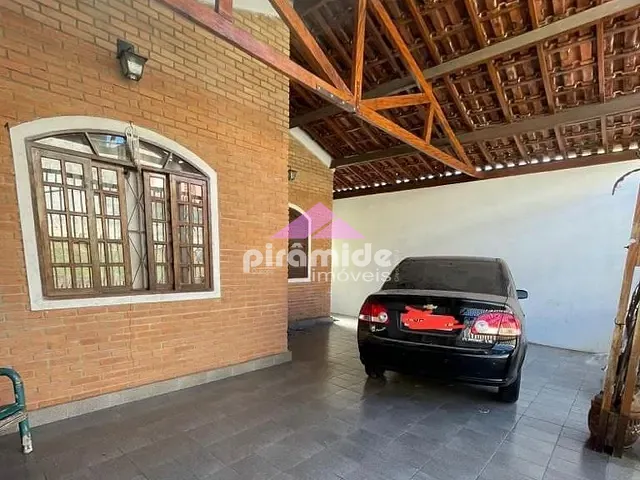 Casa com 222m² 3 quartos e 2 banheiros, à venda, no bairro Monte Castelo em São José dos Campos