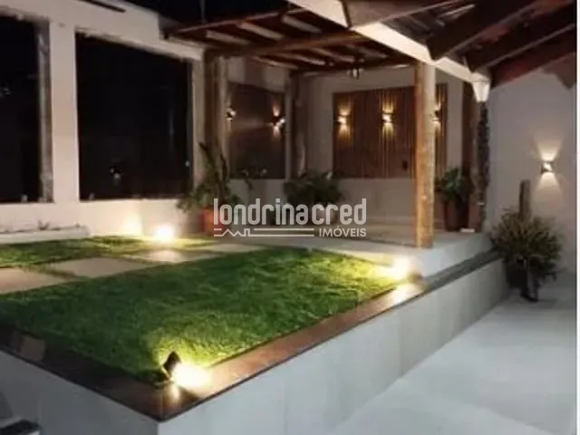 Casa com 375m² 3 quartos e 2 banheiros, à venda, no bairro Conjunto Habitacional José Garcia Molina em Londrina