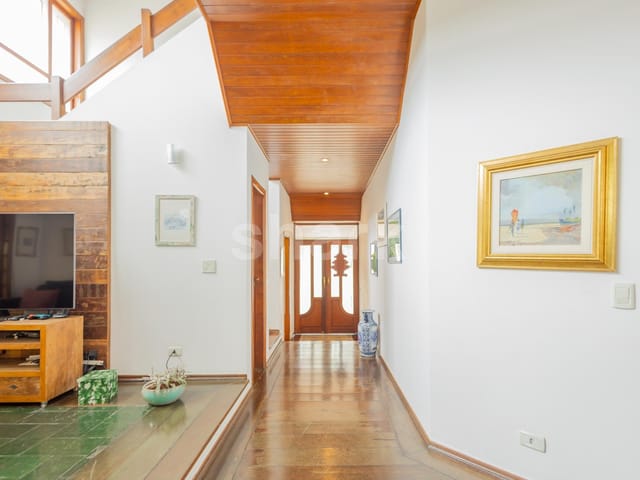 Casa com 450m² 4 quartos e 6 banheiros, à venda, no bairro Alphaville em Santana de Parnaíba