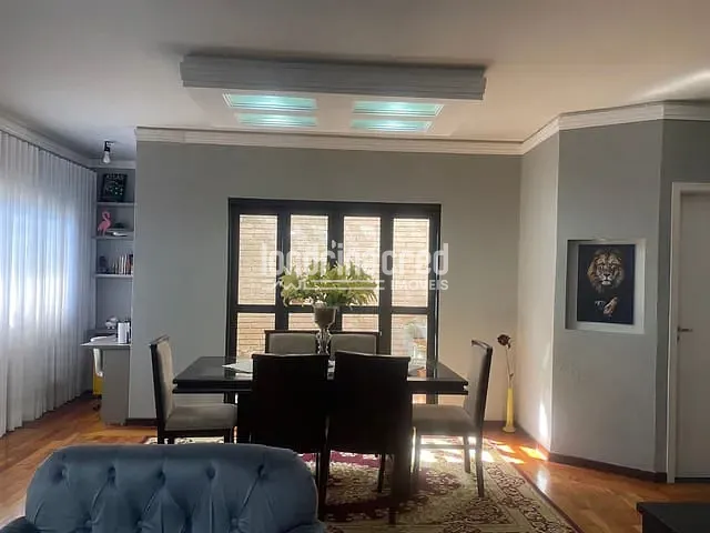 Casa com 290m² 3 quartos e 3 banheiros, à venda, no bairro Ideal em Londrina