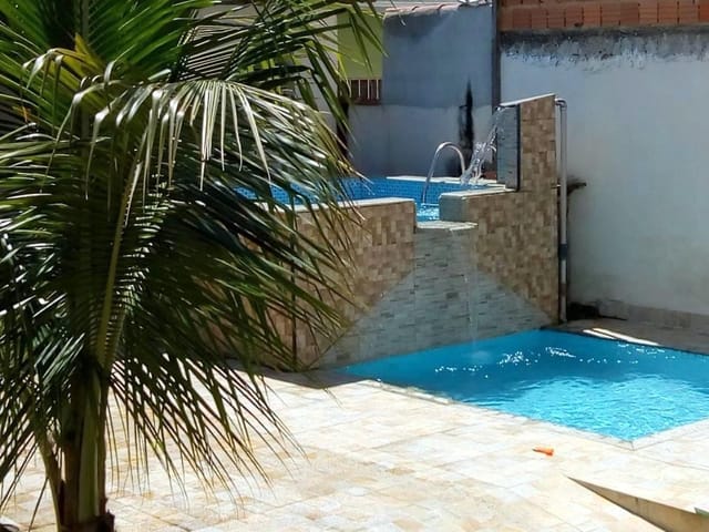 Casa com 550m² 2 quartos e 2 banheiros, à venda, no bairro Pedregulho em Guaratinguetá