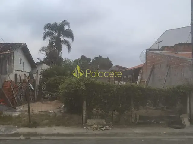 Casa com 250m² 2 quartos e 1 banheiro, à venda, no bairro Conjunto Residencial Araretama em Pindamonhangaba