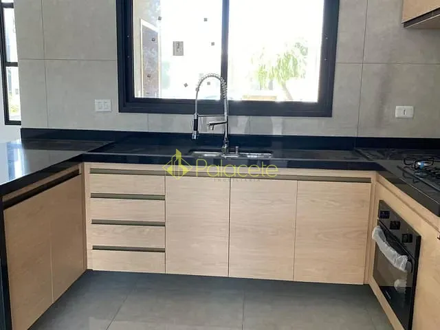 Casa com 175m² 3 quartos e 2 banheiros, à venda, no bairro Residencial Maricá em Pindamonhangaba