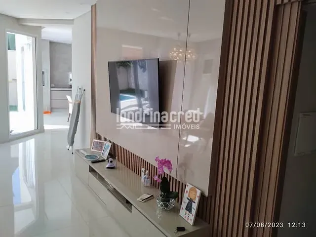 Casa com 268m² 2 quartos e 3 banheiros, à venda, no bairro Parque Tauá em Londrina