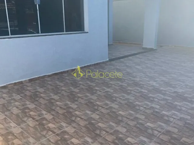 Casa com 250m² 3 quartos e 4 banheiros, à venda, no bairro Conjunto Residencial Araretama em Pindamonhangaba