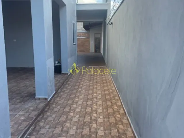Casa com 250m² 3 quartos e 4 banheiros, à venda, no bairro Conjunto Residencial Araretama em Pindamonhangaba