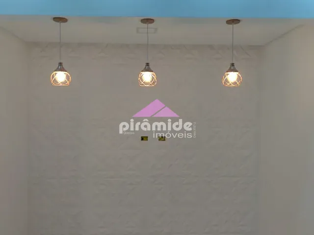 Casa com 250m² 3 quartos e 2 banheiros, à venda, no bairro Residencial Ana Maria em São José dos Campos