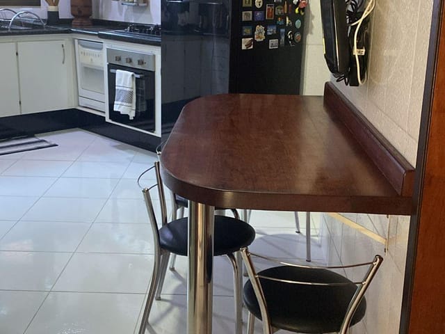 Casa com 700m² 4 quartos e 4 banheiros, à venda, no bairro Nossa Senhora do Perpétuo Socorro em Pindamonhangaba