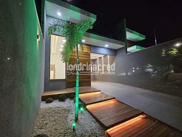 Casa com 180m² 3 quartos e 2 banheiros, à venda, no bairro Parque Residencial João Piza em Londrina
