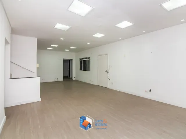 Casa com 180m² 4 quartos e 2 banheiros, à venda, no bairro Chácara Monte Alegre em São Paulo