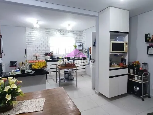 Casa com 257m² 3 quartos e 3 banheiros, à venda, no bairro Conjunto Residencial Vale dos Pinheiros em São José dos Campos