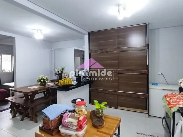 Casa com 257m² 3 quartos e 3 banheiros, à venda, no bairro Conjunto Residencial Vale dos Pinheiros em São José dos Campos