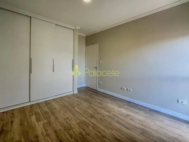 Casa com 300m² 3 quartos e 4 banheiros, à venda, no bairro Parque São Luís em Taubaté