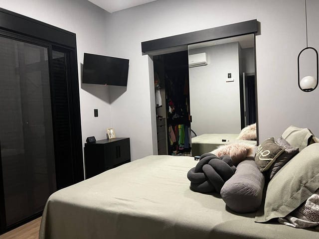 Casa 3 quartos e 3 banheiros, à venda, no bairro Residencial Vila Romana em Pindamonhangaba