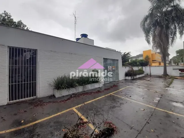 Casa com 950m², para alugar, no bairro Jardim Esplanada em São José dos Campos