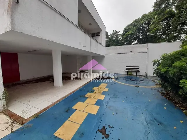 Casa com 950m², para alugar, no bairro Jardim Esplanada em São José dos Campos
