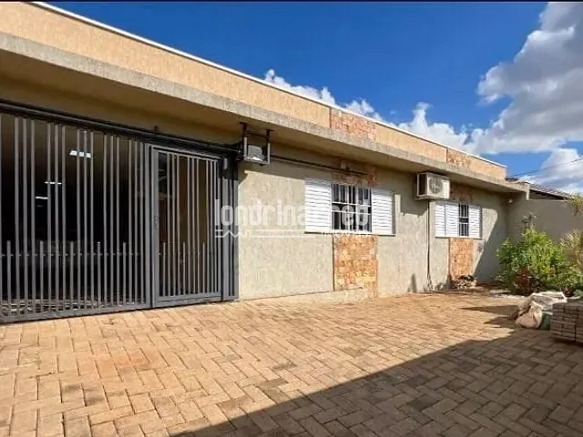 Casa com 270m² 2 quartos e 3 banheiros, à venda, no bairro Maria Lúcia em Londrina
