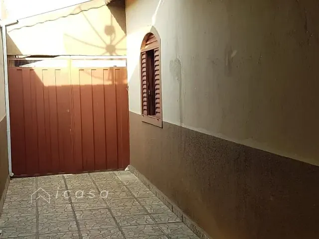 Casa com 132m² 2 quartos e 1 banheiro, à venda, no bairro Vila Menino Jesus em Caçapava