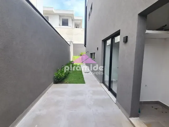 Casa com 500m² 4 quartos e 6 banheiros, à venda, no bairro Urbanova em São José dos Campos