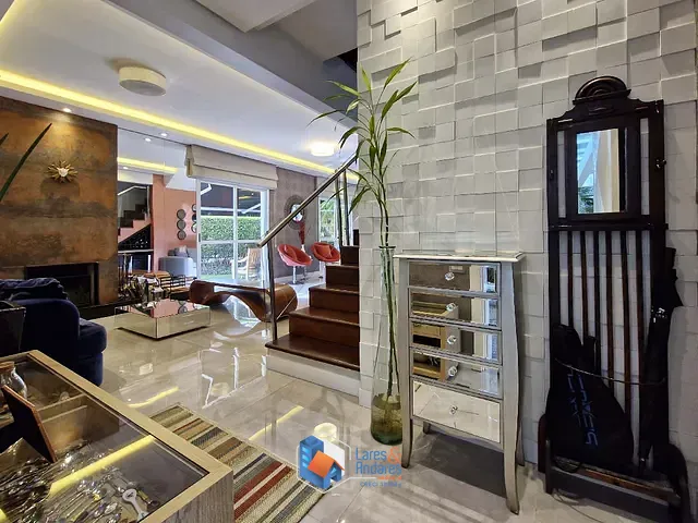 Casa com 288m² 4 quartos e 5 banheiros, à venda, no bairro Alto da Boa Vista em São Paulo
