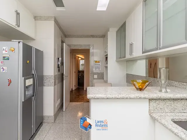 Casa com 450m² 4 quartos e 6 banheiros, à venda, no bairro Vila Andrade em São Paulo
